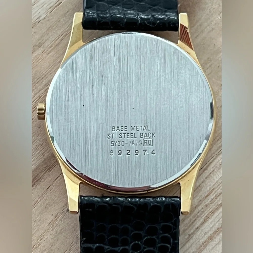 Seiko Vintage Rare Men’s Watch Black Dial Black Leather Strap New Crystal